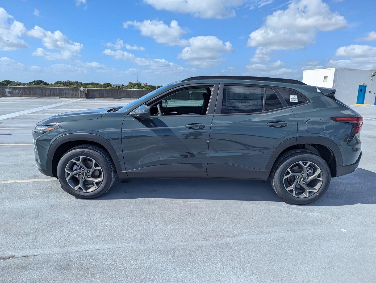 2025 Chevrolet Trax Vehicle Photo in PEMBROKE PINES, FL 33024-6534