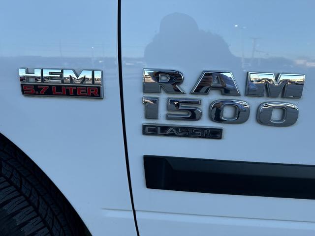 2019 Ram 1500 Classic Vehicle Photo in Ennis, TX 75119-5114