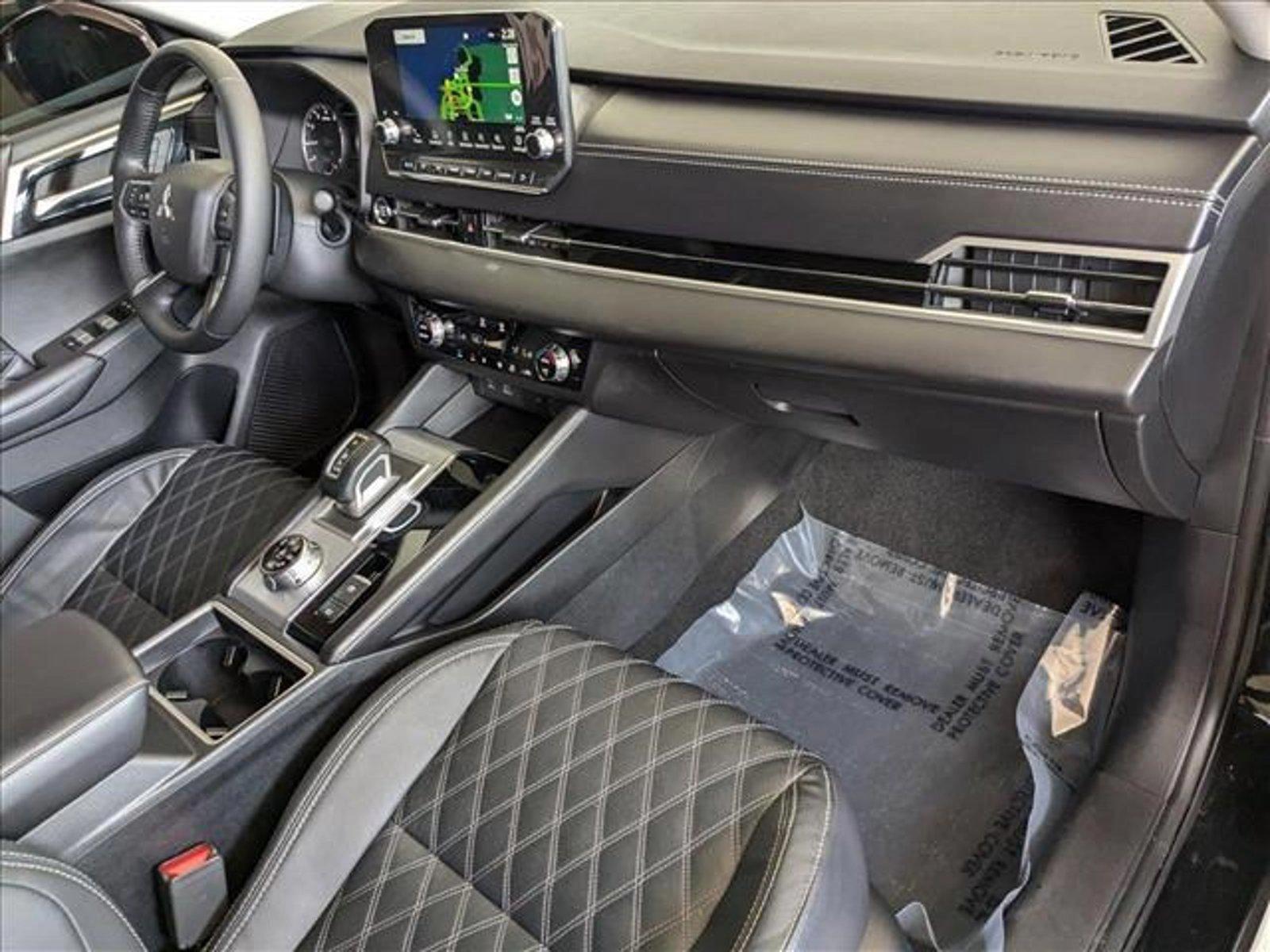 2022 Mitsubishi Outlander Vehicle Photo in Bradenton, FL 34207