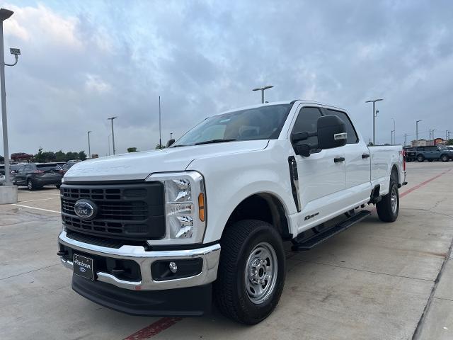 2024 Ford Super Duty F-250 SRW Vehicle Photo in Terrell, TX 75160