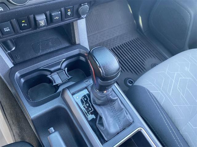 2022 Toyota Tacoma 2WD Vehicle Photo in GOODYEAR, AZ 85338-1310