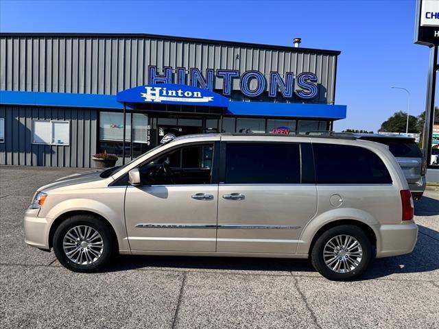 Used 2014 Chrysler Town & Country Touring with VIN 2C4RC1CG6ER243354 for sale in Lynden, WA