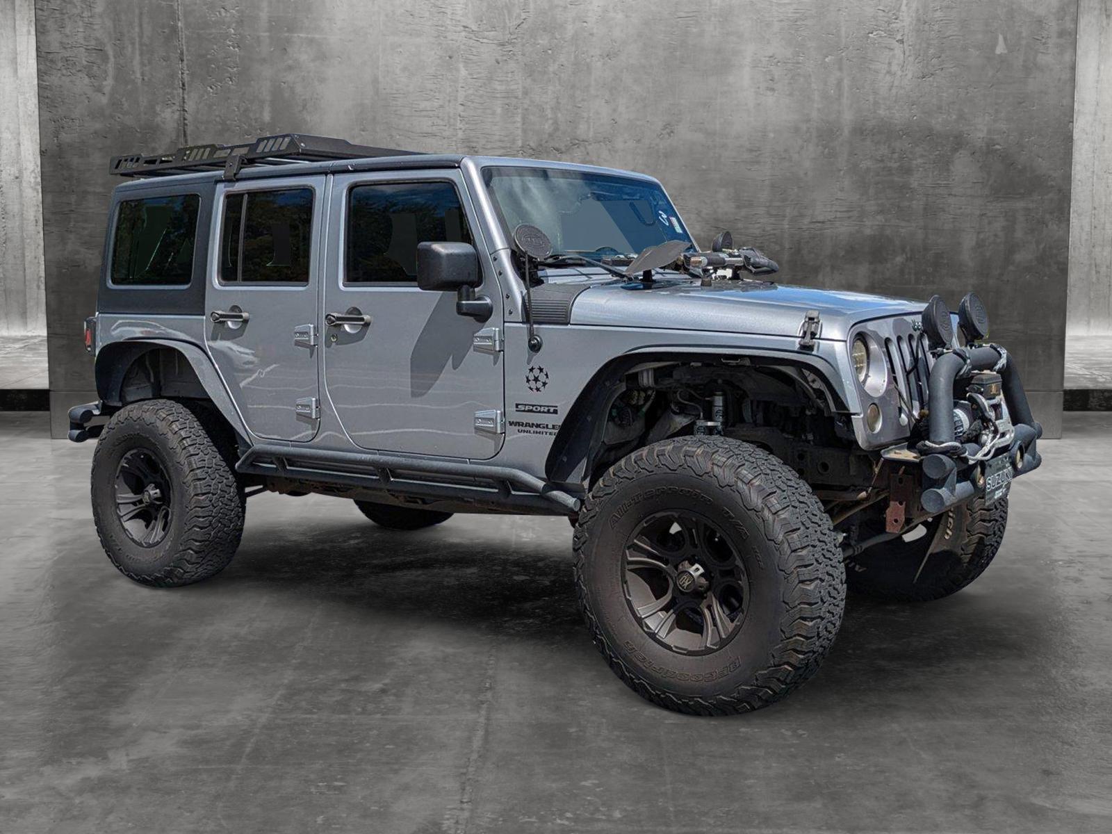 2013 Jeep Wrangler Unlimited Vehicle Photo in Clearwater, FL 33761