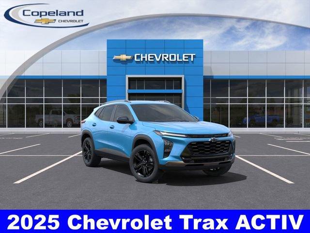 2025 Chevrolet Trax Vehicle Photo in BROCKTON, MA 02301-7113