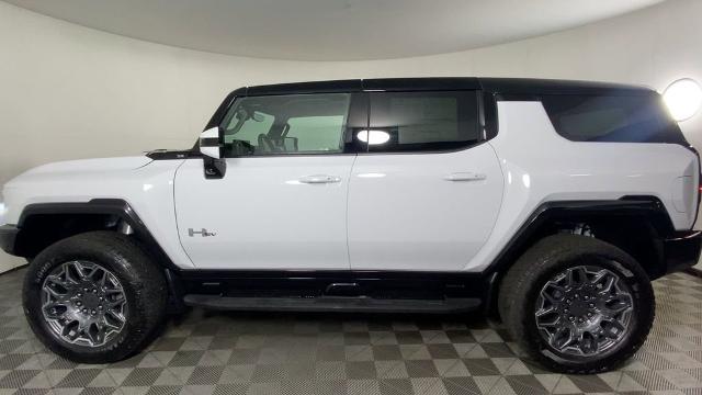 2025 GMC HUMMER EV SUV Vehicle Photo in ALLIANCE, OH 44601-4622