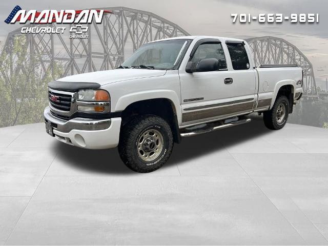 Used 2004 GMC Sierra 2500HD SLE with VIN 1GTHK29U94E180389 for sale in Mandan, ND