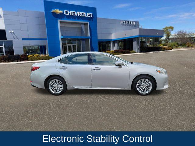 2013 Lexus ES 350 Vehicle Photo in DANBURY, CT 06810-5034