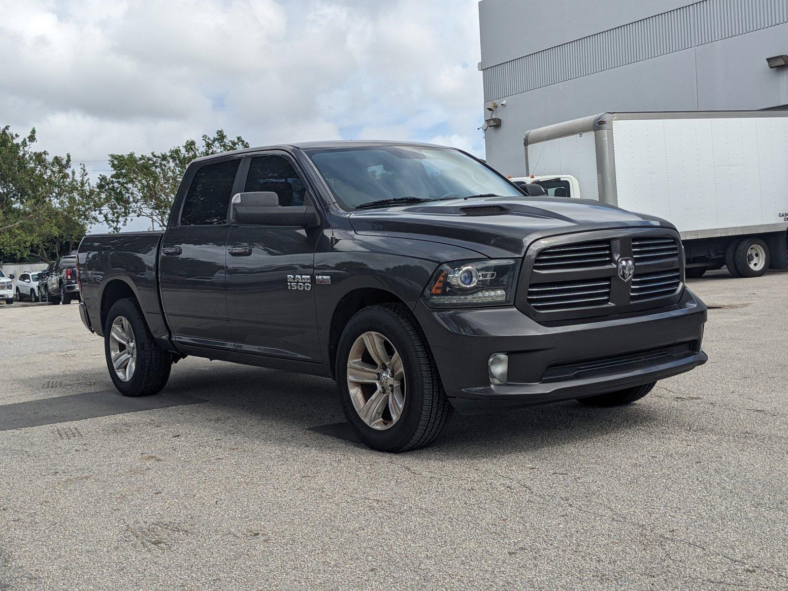 2016 Ram 1500 Vehicle Photo in GREENACRES, FL 33463-3207