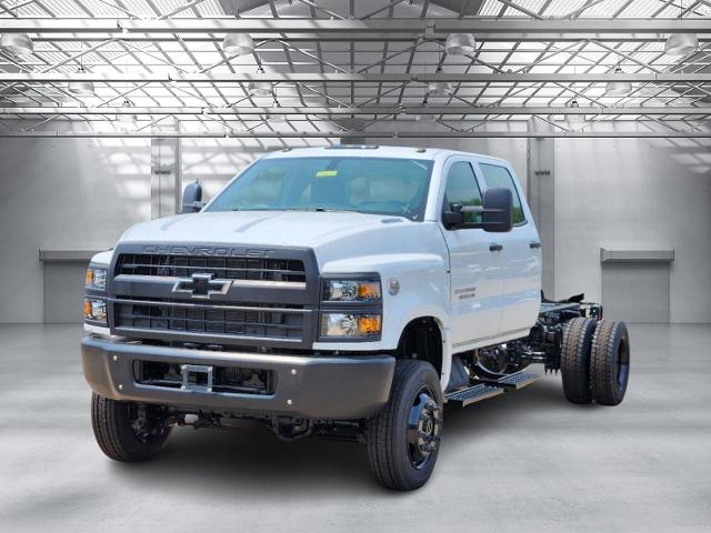 2024 Chevrolet Silverado 4500 HD Vehicle Photo in ENNIS, TX 75119-5114