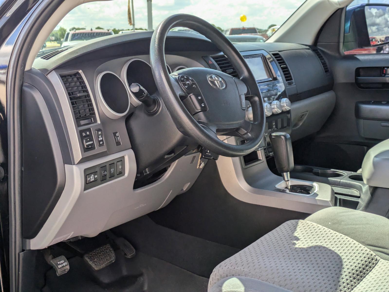 2013 Toyota Tundra 4WD Truck Vehicle Photo in Seguin, TX 78155