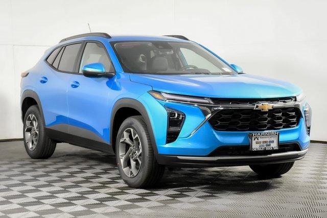 2025 Chevrolet Trax Vehicle Photo in PUYALLUP, WA 98371-4149