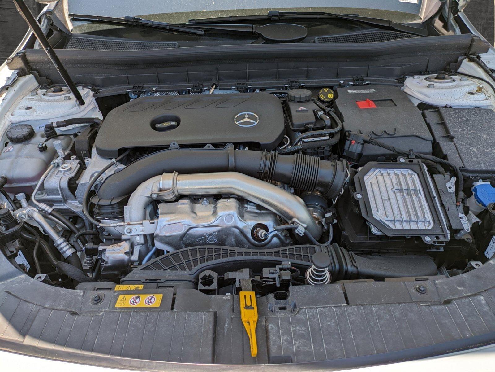 2024 Mercedes-Benz GLB Vehicle Photo in Sarasota, FL 34231