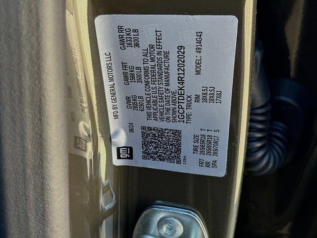 2024 Chevrolet Colorado Vehicle Photo in RIVERSIDE, CA 92504-4106