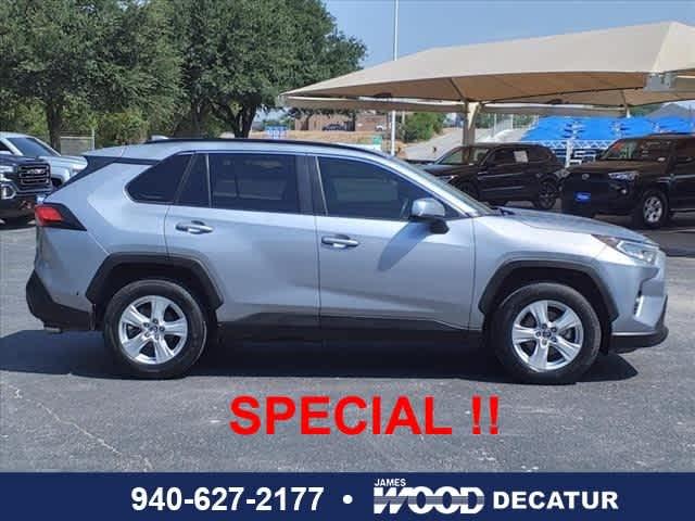 2019 Toyota RAV4 Vehicle Photo in Decatur, TX 76234