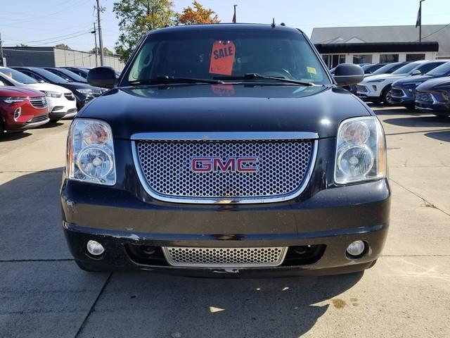 2011 GMC Yukon XL Vehicle Photo in ELYRIA, OH 44035-6349