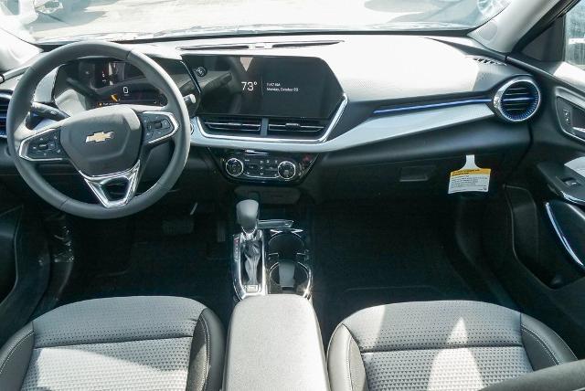 2025 Chevrolet Trax Vehicle Photo in VENTURA, CA 93003-8585