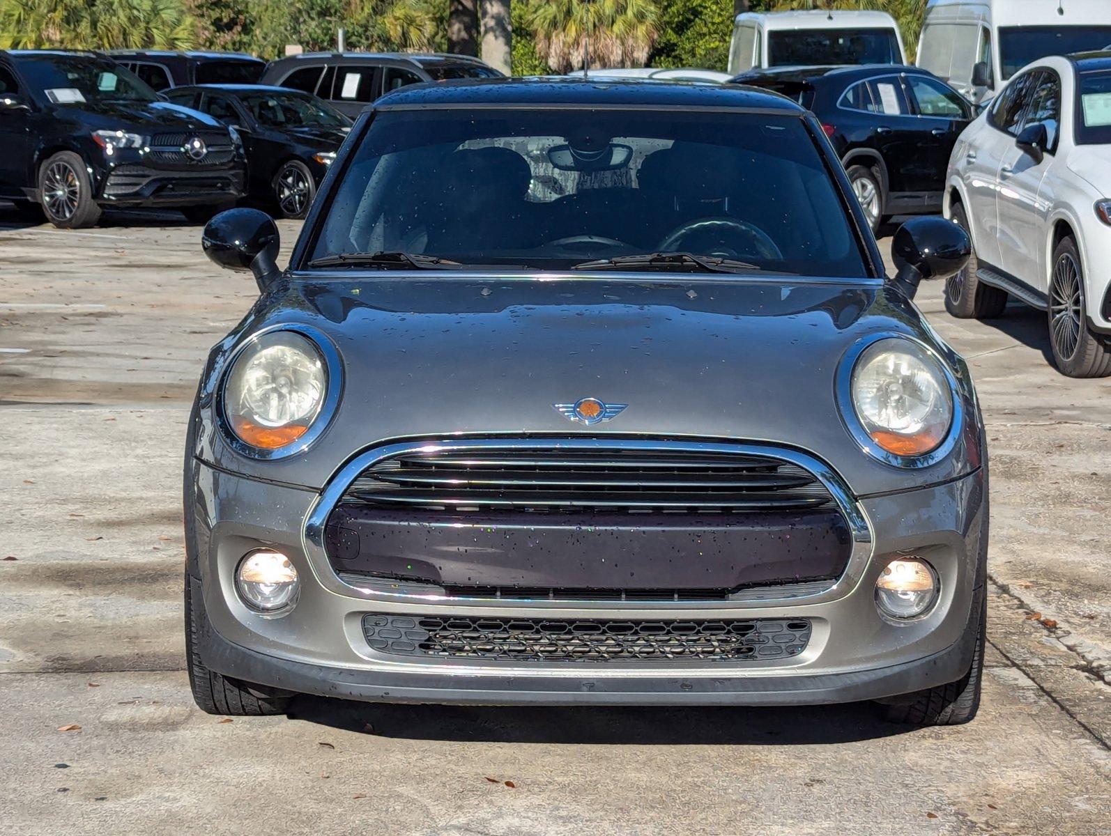 2018 MINI Cooper Hardtop 2 Door Vehicle Photo in Pembroke Pines , FL 33084