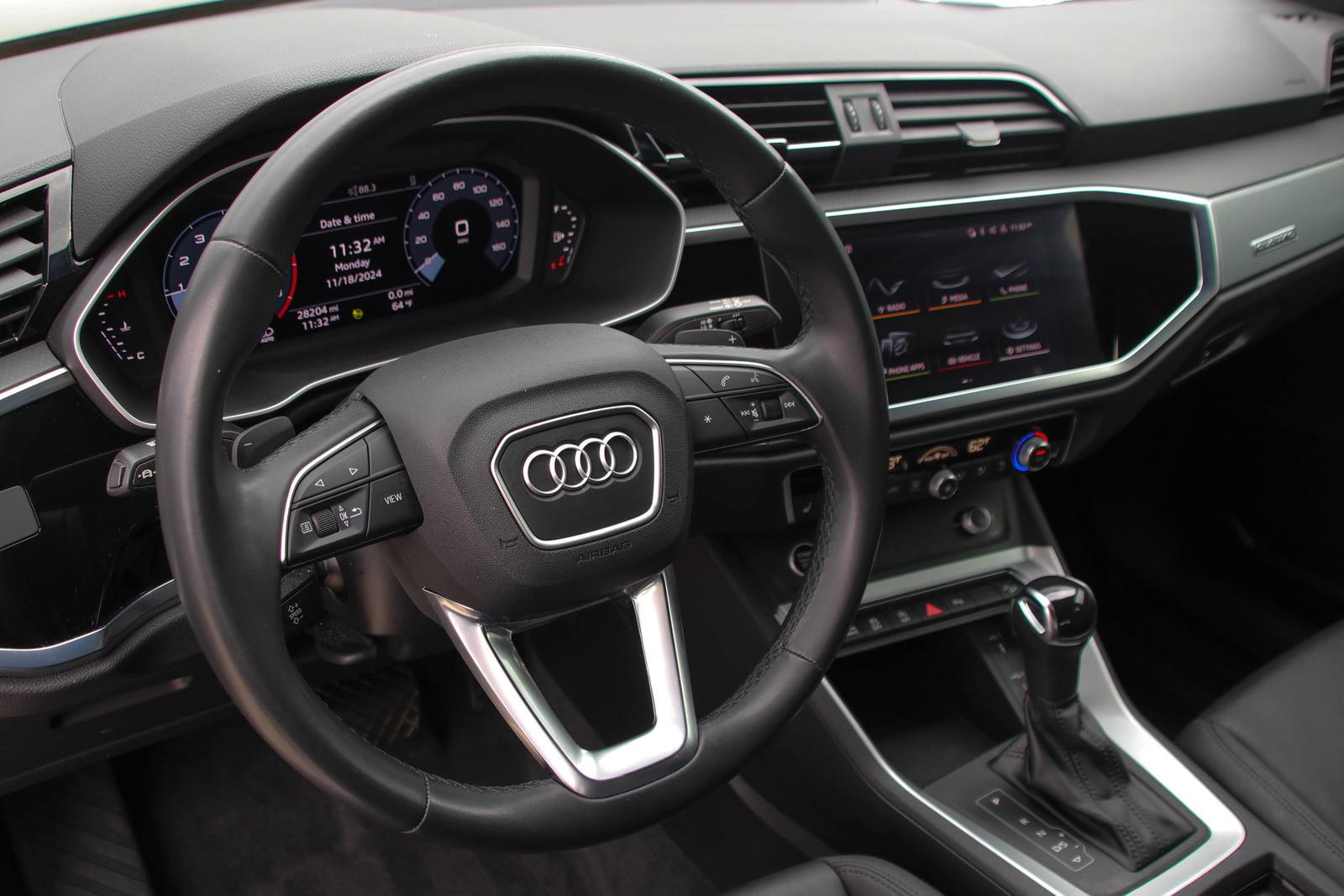 2022 Audi Q3 Vehicle Photo in SUGAR LAND, TX 77478