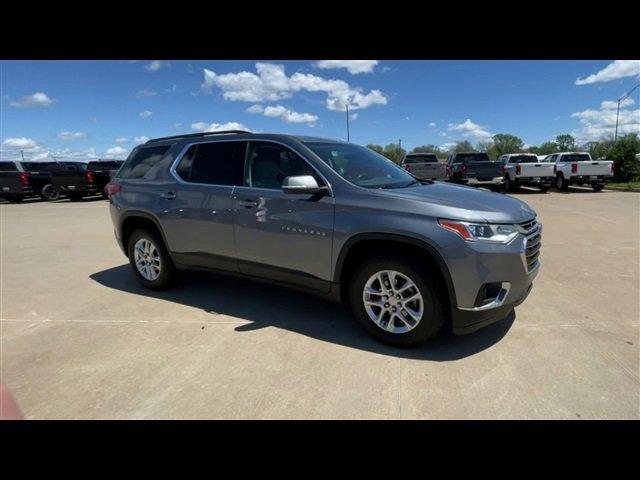 Used 2021 Chevrolet Traverse 1LT with VIN 1GNERGKW8MJ122246 for sale in Centralia, MO