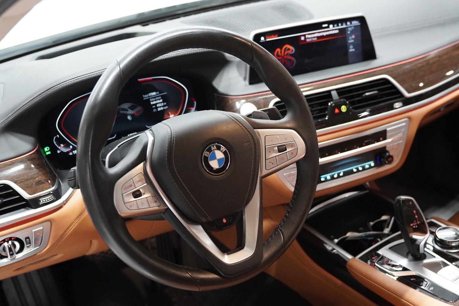 2022 BMW 750i xDrive Vehicle Photo in GRAPEVINE, TX 76051