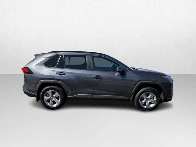 Used 2022 Toyota RAV4 XLE with VIN 2T3P1RFV3NC271142 for sale in Hannibal, MO