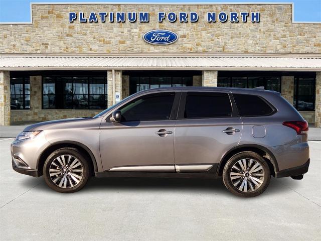 2020 Mitsubishi Outlander Vehicle Photo in Pilot Point, TX 76258