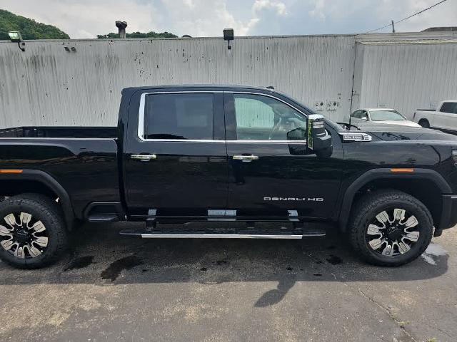 2024 GMC Sierra 2500 HD Vehicle Photo in GLENSHAW, PA 15116-1739