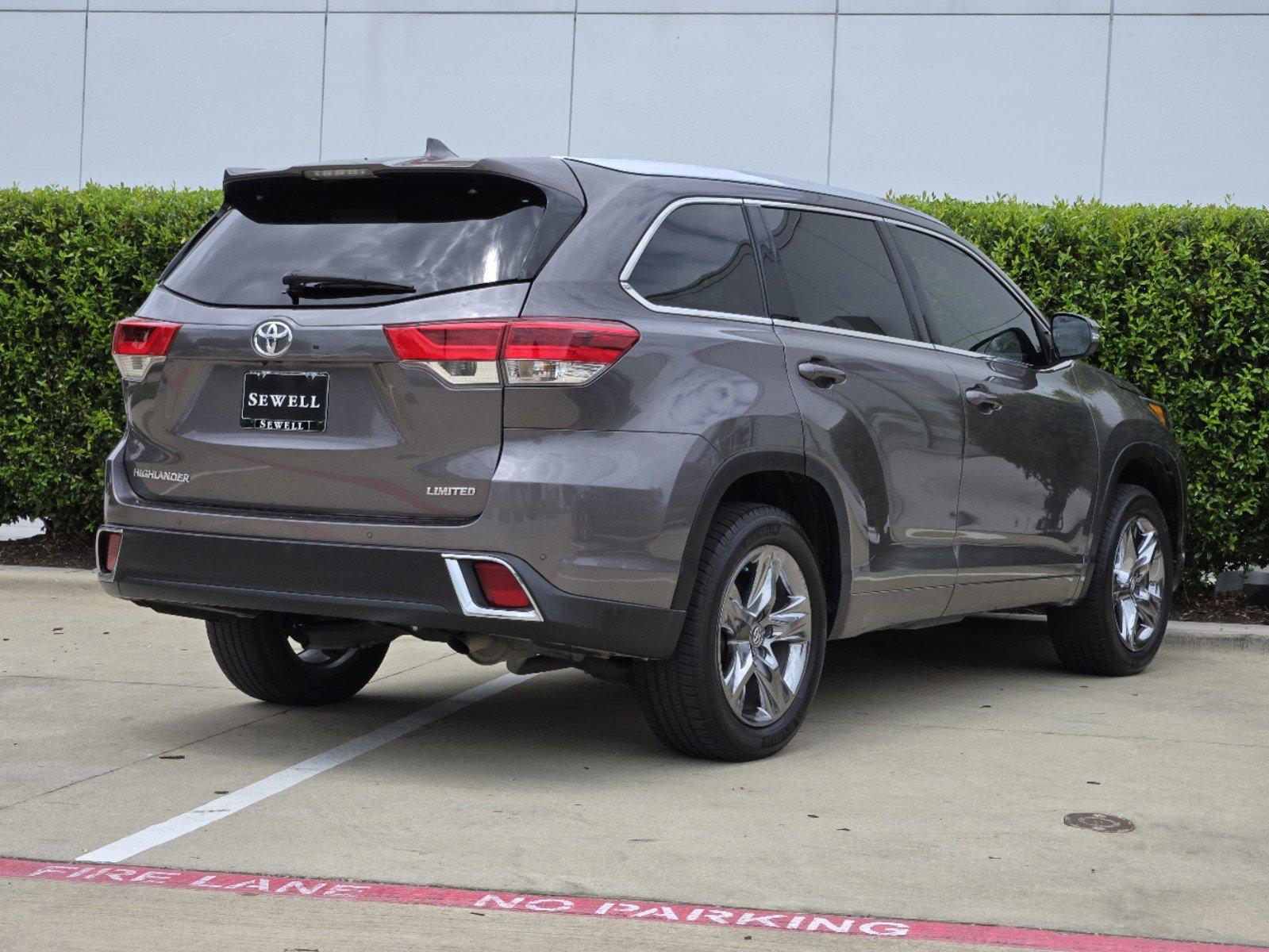 2019 Toyota Highlander Vehicle Photo in MCKINNEY, TX 75070