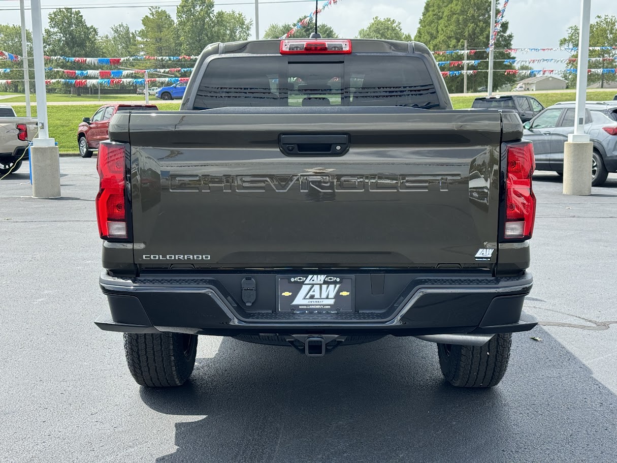 2024 Chevrolet Colorado Vehicle Photo in BOONVILLE, IN 47601-9633