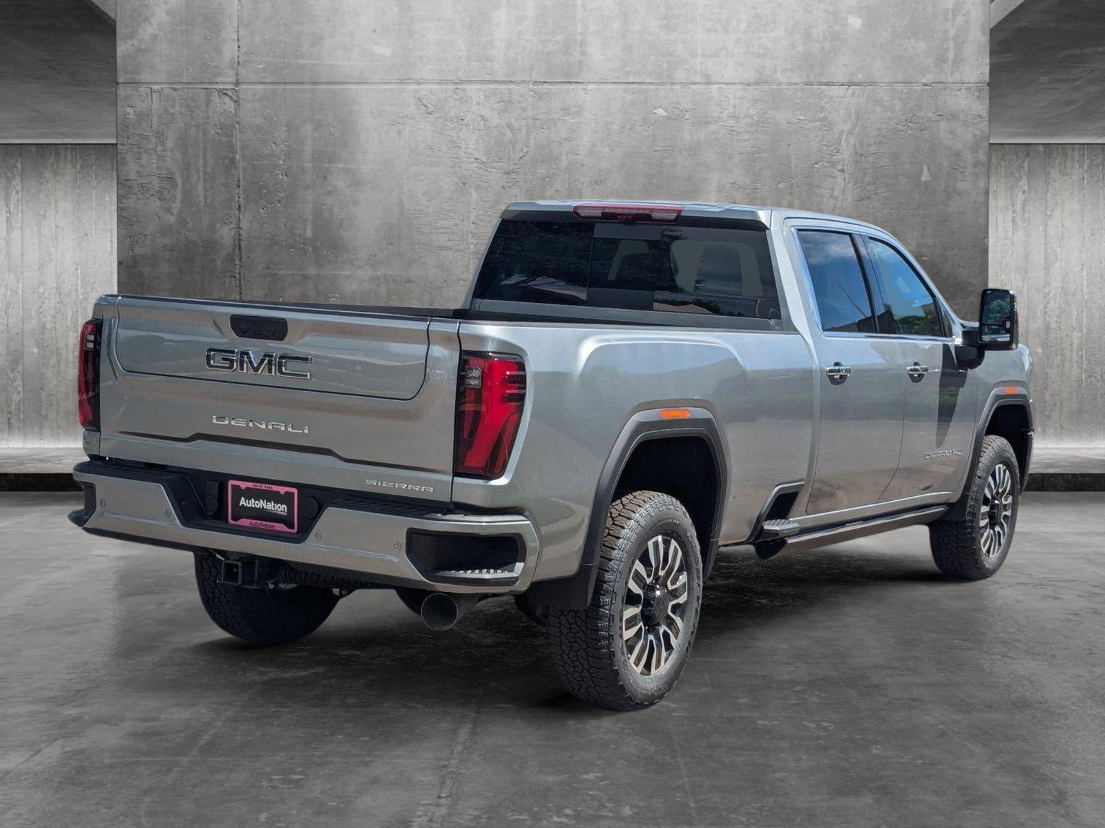 2024 GMC Sierra 2500 HD Vehicle Photo in LONE TREE, CO 80124-2750