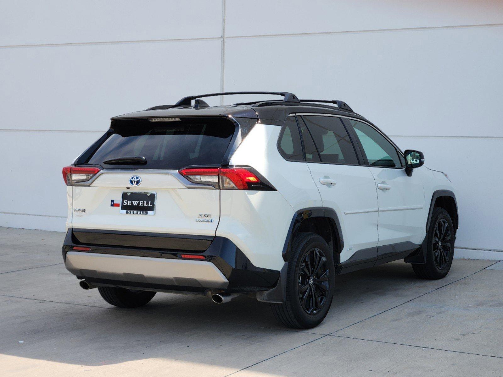 2022 Toyota RAV4 Vehicle Photo in PLANO, TX 75024