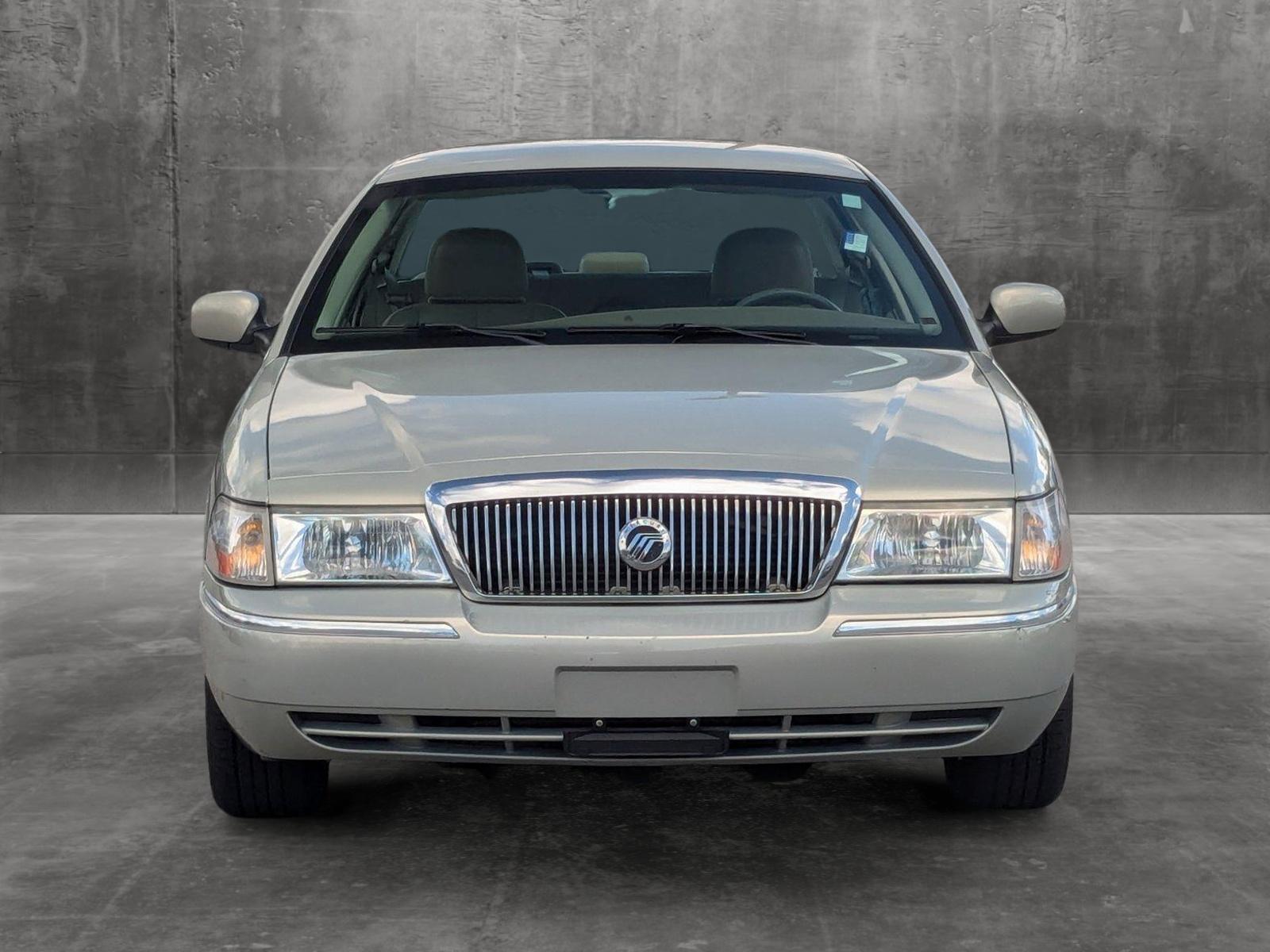 2005 Mercury Grand Marquis Vehicle Photo in St. Petersburg, FL 33713