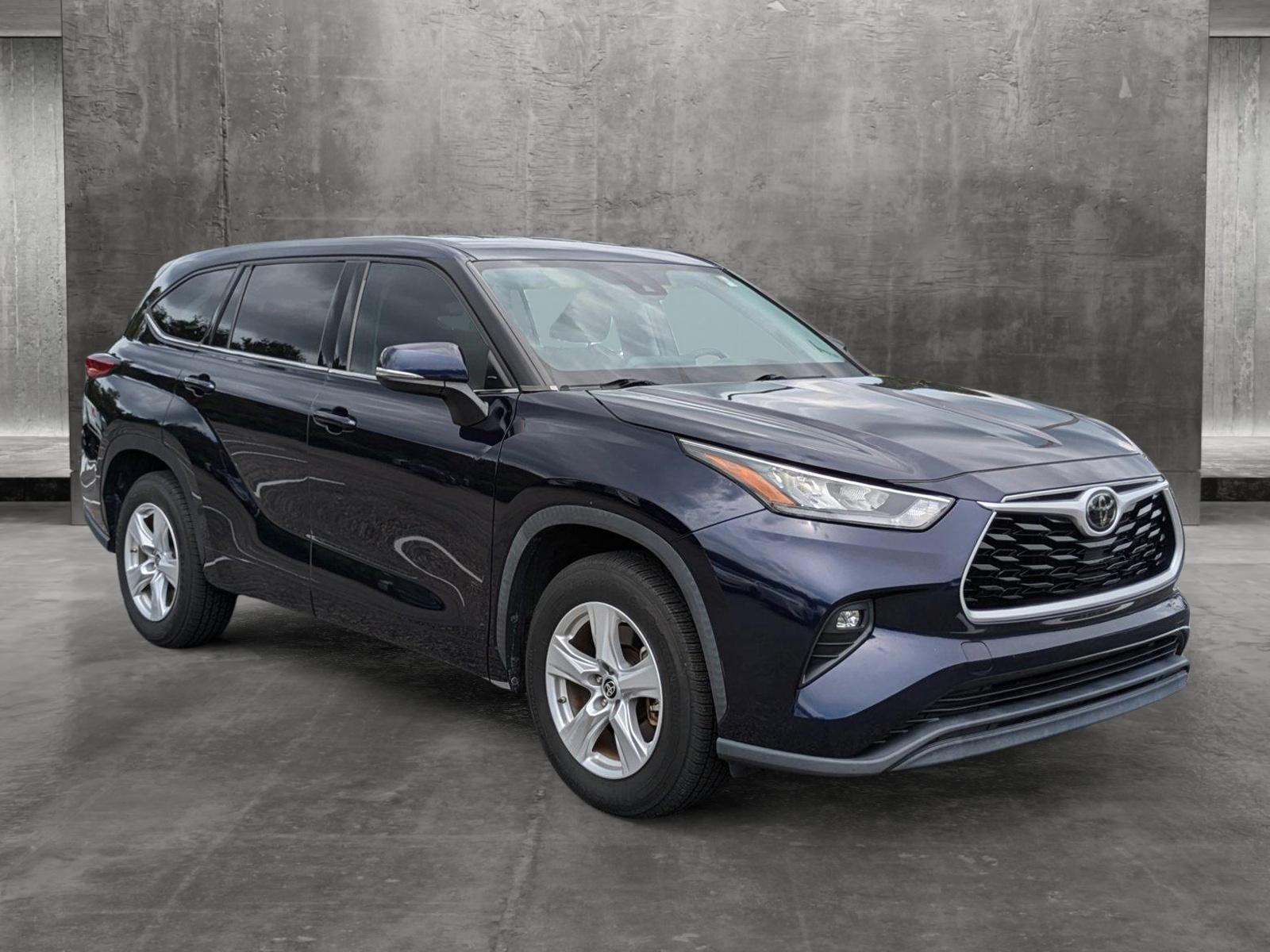 2020 Toyota Highlander Vehicle Photo in Clearwater, FL 33761