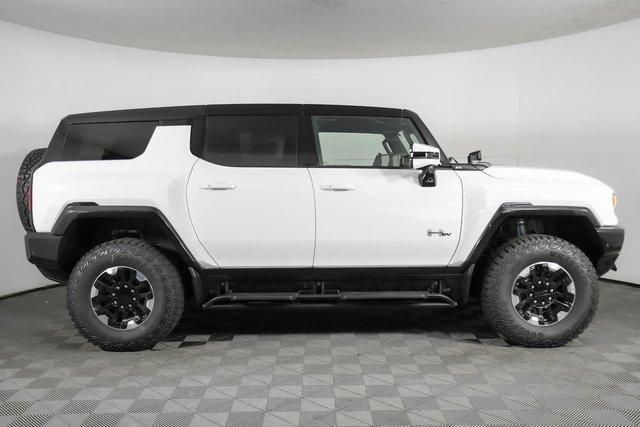 2024 GMC HUMMER EV SUV Vehicle Photo in PUYALLUP, WA 98371-4149