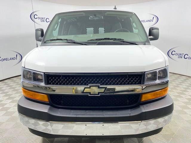 2022 Chevrolet Express Cargo 2500 Vehicle Photo in BROCKTON, MA 02301-7113