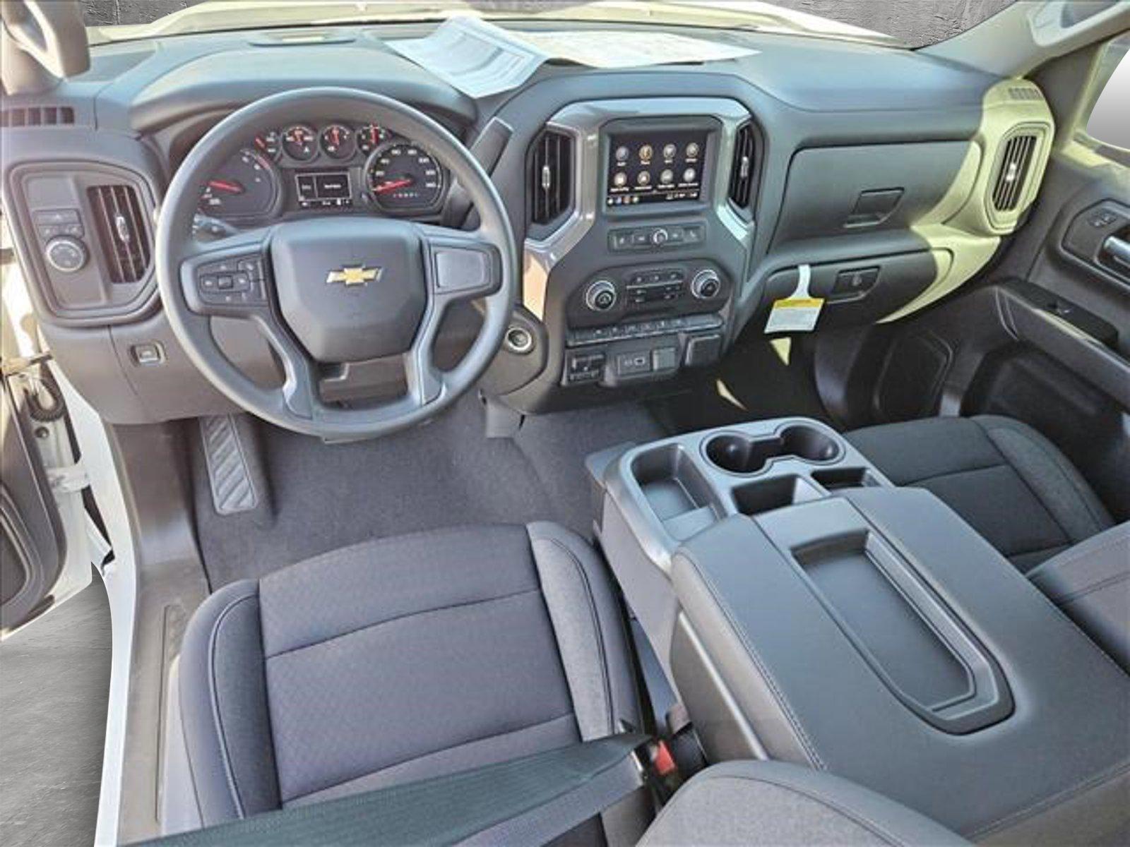 2024 Chevrolet Silverado 1500 Vehicle Photo in MESA, AZ 85206-4395