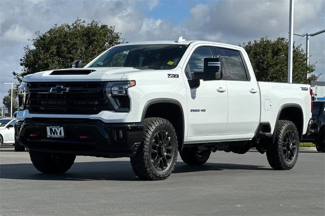 2025 Chevrolet Silverado 2500 HD Vehicle Photo in SALINAS, CA 93907-2500