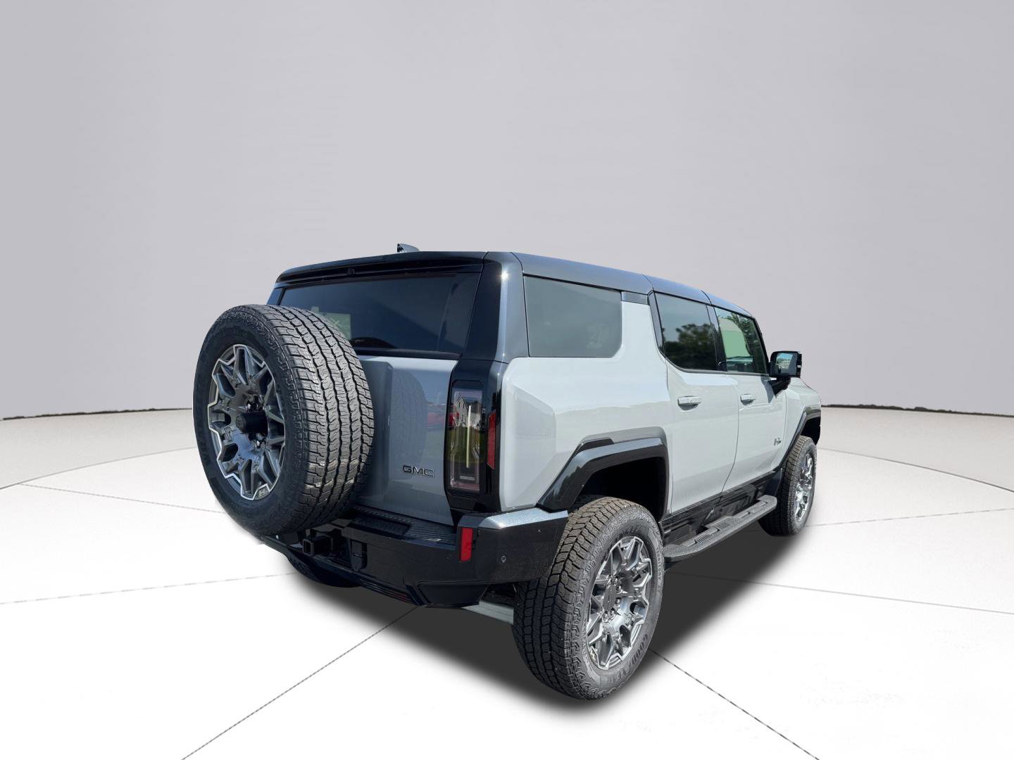 2025 GMC HUMMER EV SUV Vehicle Photo in LEOMINSTER, MA 01453-2952