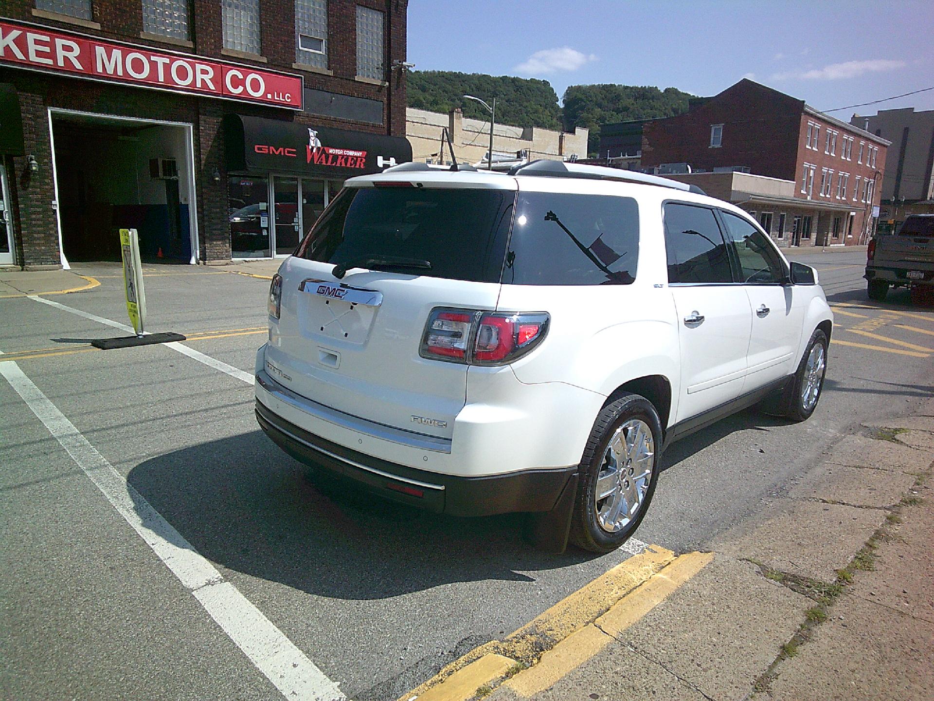 2017 GMC Acadia Limited Vehicle Photo in KITTANNING, PA 16201-1536