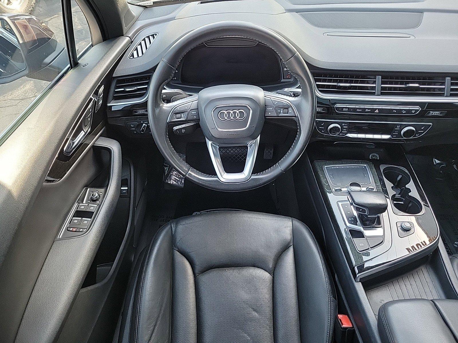 2017 Audi Q7 Vehicle Photo in Saint Charles, IL 60174