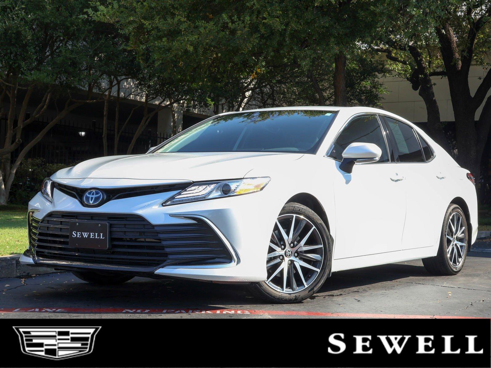 2022 Toyota Camry Vehicle Photo in DALLAS, TX 75209-3095