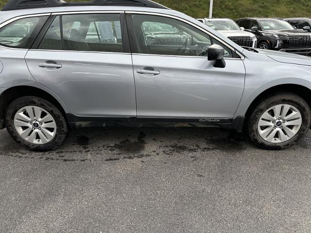 2017 Subaru Outback Vehicle Photo in INDIANA, PA 15701-1897