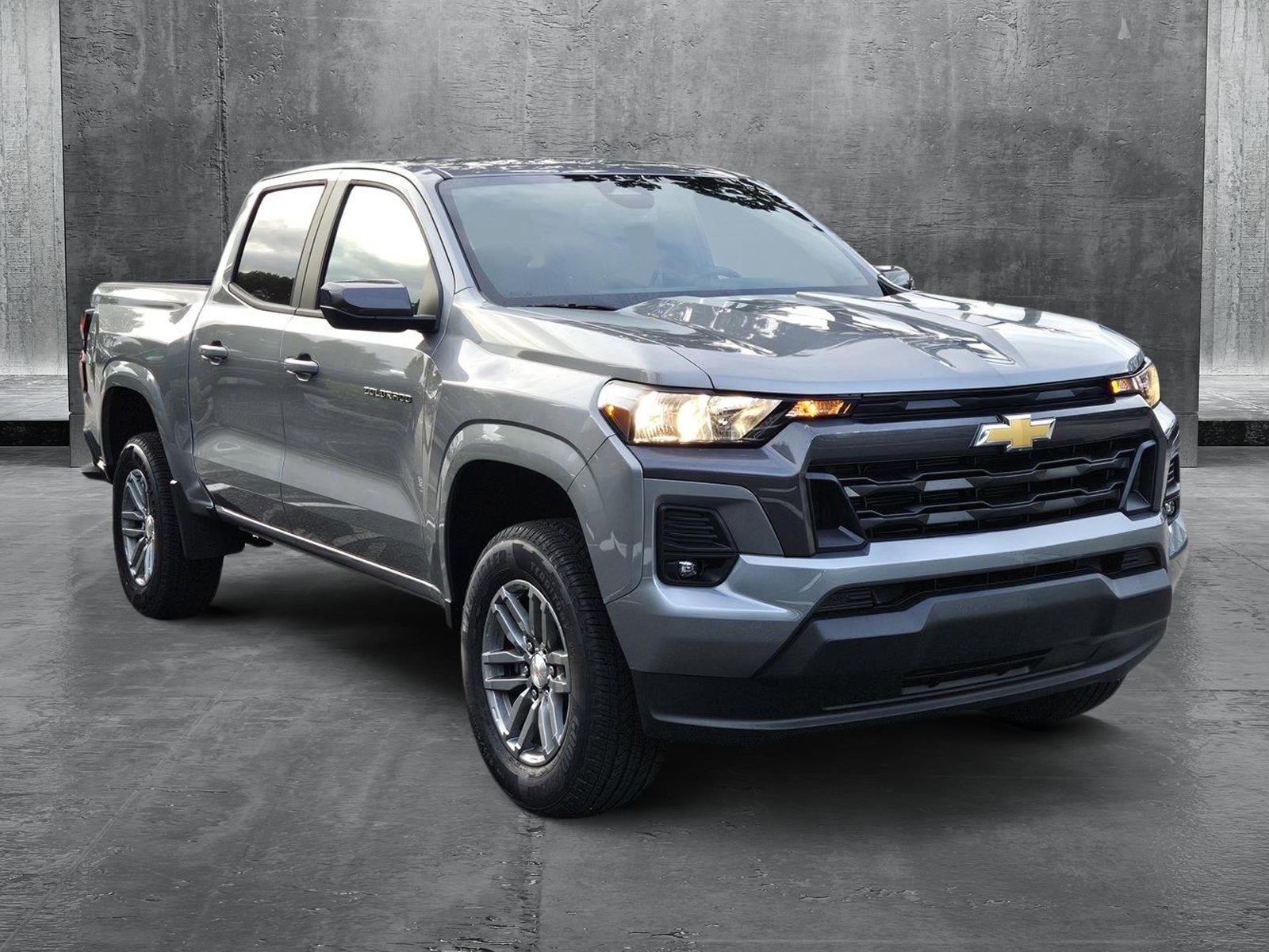 2024 Chevrolet Colorado Vehicle Photo in GREENACRES, FL 33463-3207