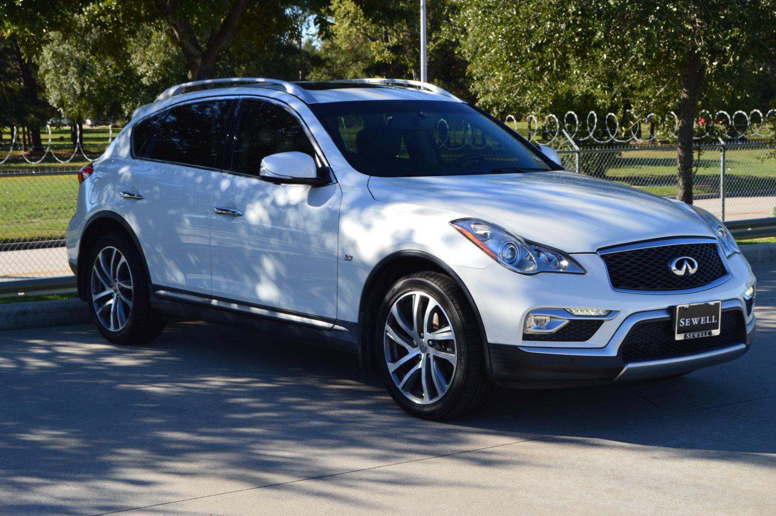 2016 INFINITI QX50 Vehicle Photo in Houston, TX 77090