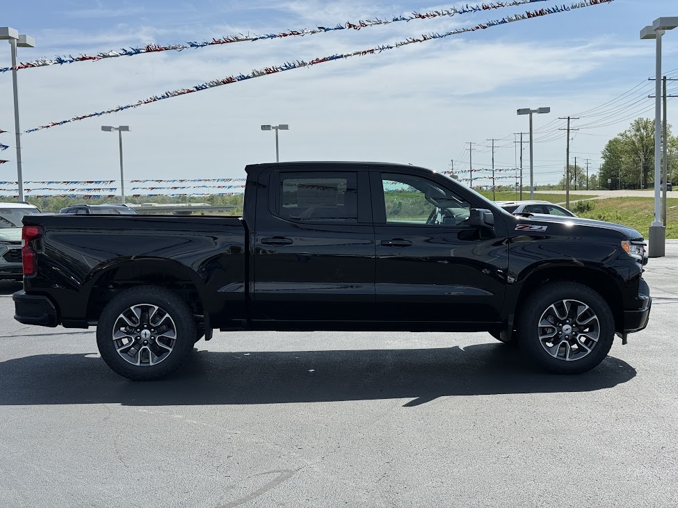 2024 Chevrolet Silverado 1500 Vehicle Photo in BOONVILLE, IN 47601-9633