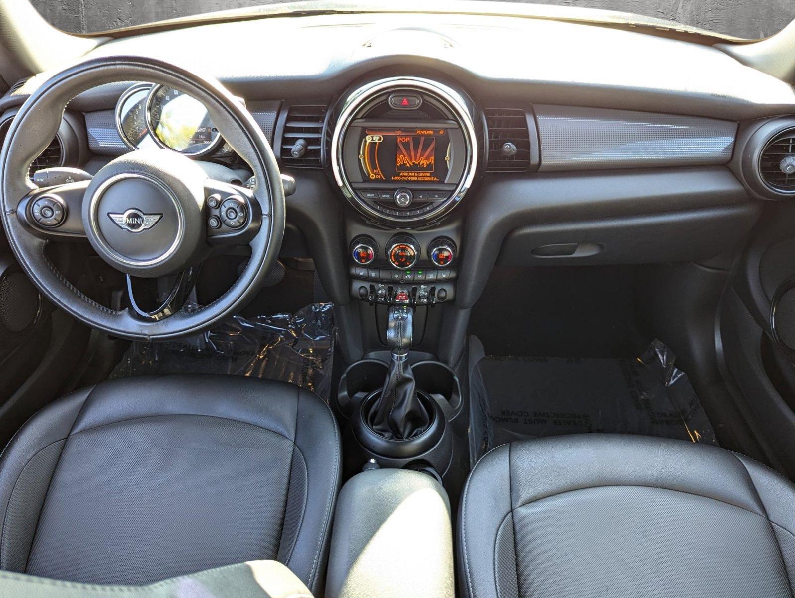 2018 MINI Cooper Hardtop 2 Door Vehicle Photo in Pembroke Pines , FL 33027