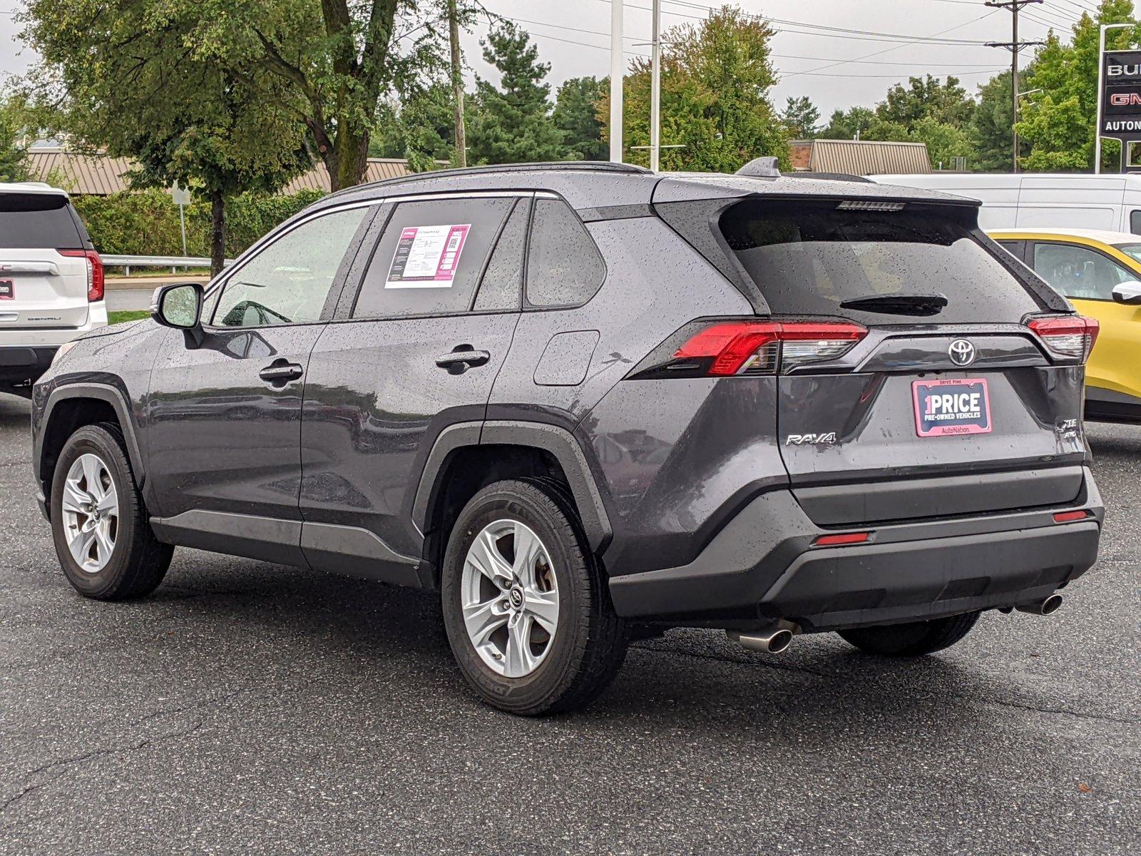 2019 Toyota RAV4 Vehicle Photo in LAUREL, MD 20707-4697