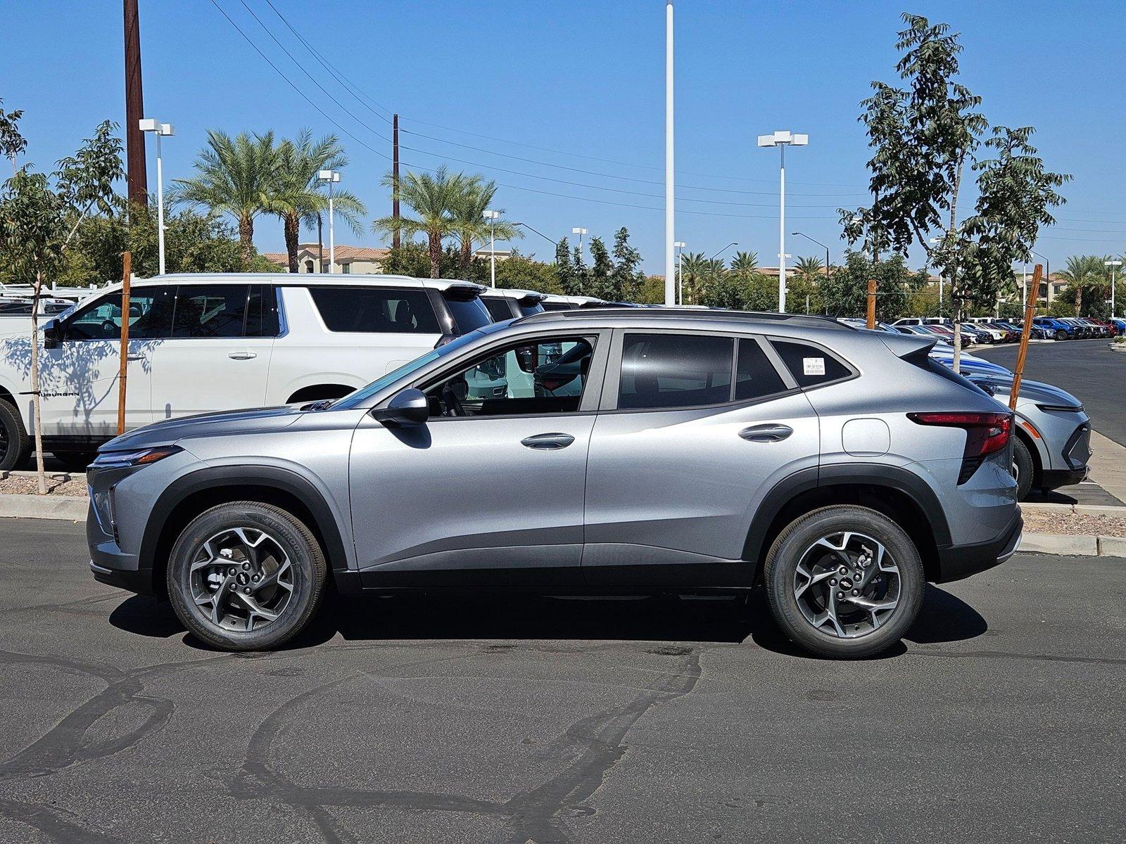 2025 Chevrolet Trax Vehicle Photo in GILBERT, AZ 85297-0446