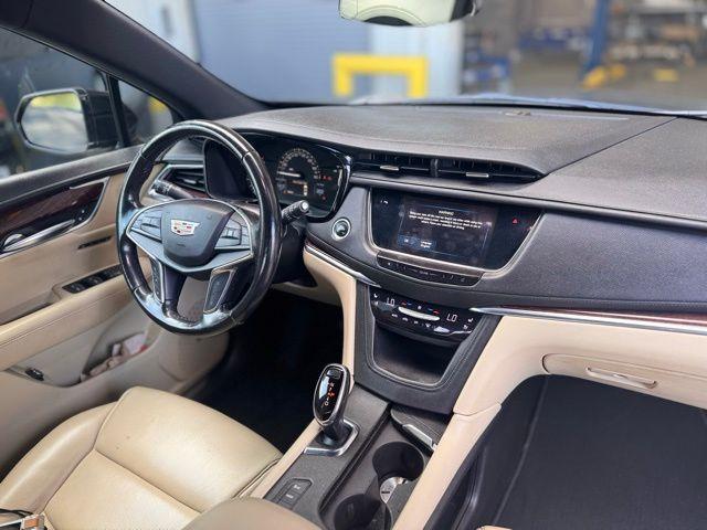 2018 Cadillac XT5 Vehicle Photo in DELRAY BEACH, FL 33483-3294