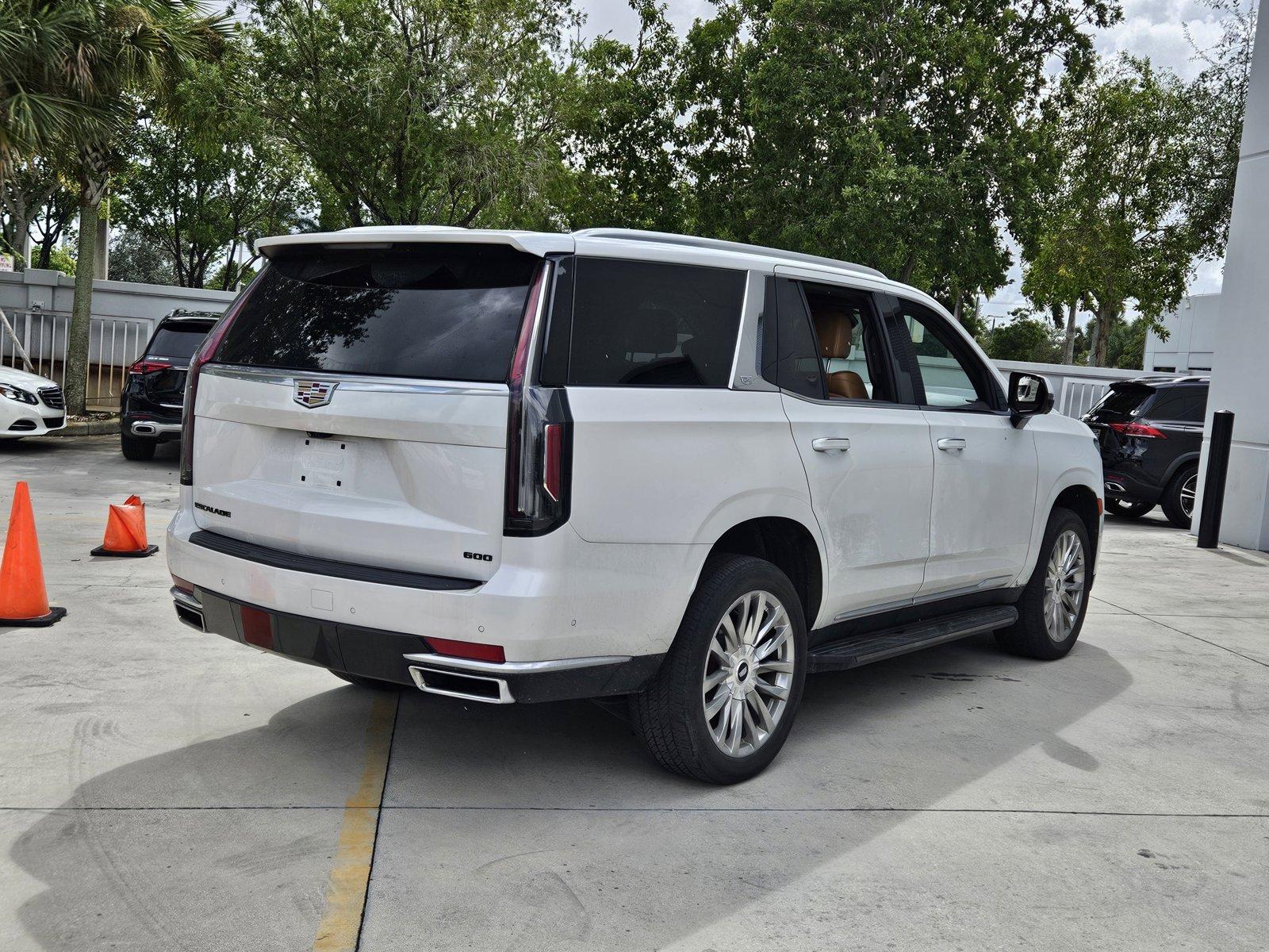 2022 Cadillac Escalade Vehicle Photo in Pembroke Pines , FL 33027